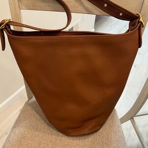 Elegant Brown Leather Shoulder Bag